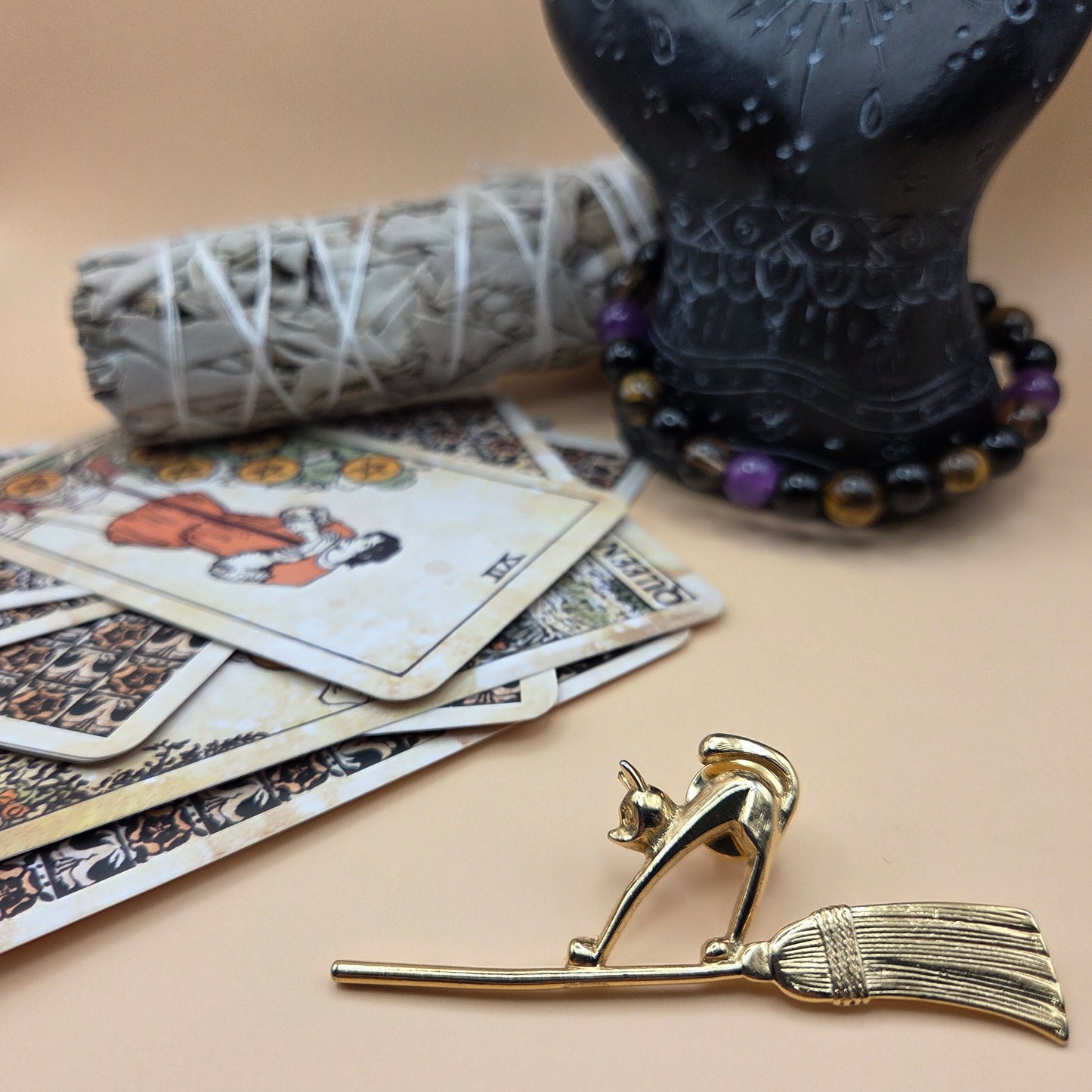 Vintage 1989 Bewitched Cat Lapel Pin