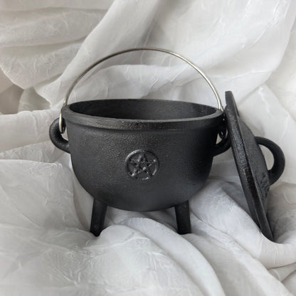 Pentacle Cauldron With Lid