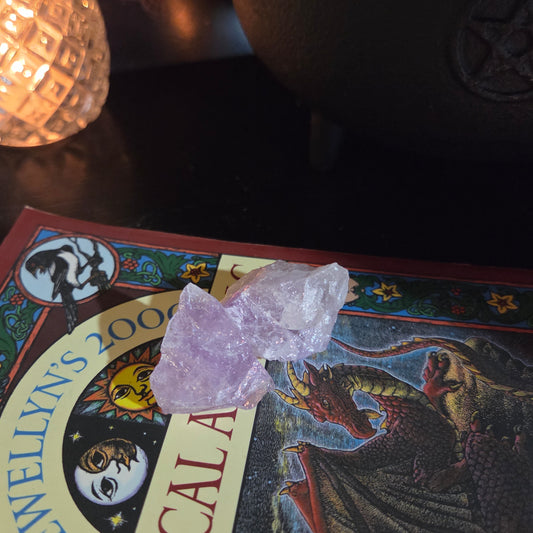 Light Amethyst - Raw